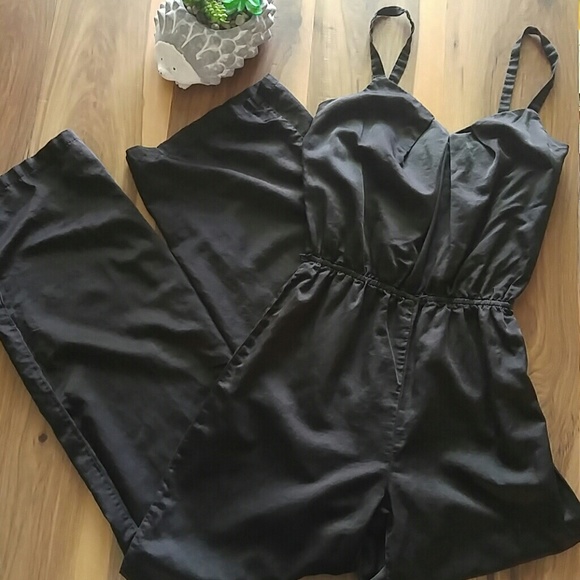 ella moss black jumpsuit. - Picture 1 of 4